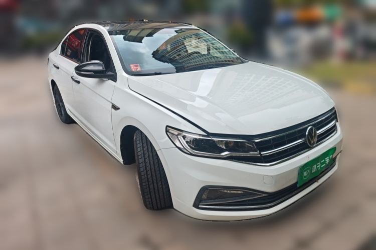 Used Volkswagen Bora 2021 1.5L Manual Comfort Smart Connect Edition Front Right 45 Deg