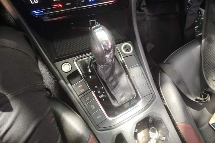 Used Volkswagen Bora 2021 280TSI DSG Elite Smart Connectivity Version Gear Lever
