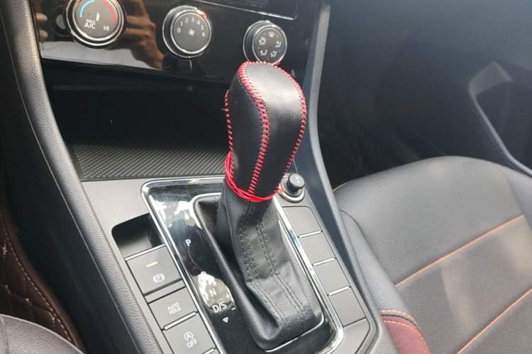 Used Volkswagen Bora 2021 1.5L Automatic 30th Anniversary Edition Gear Lever