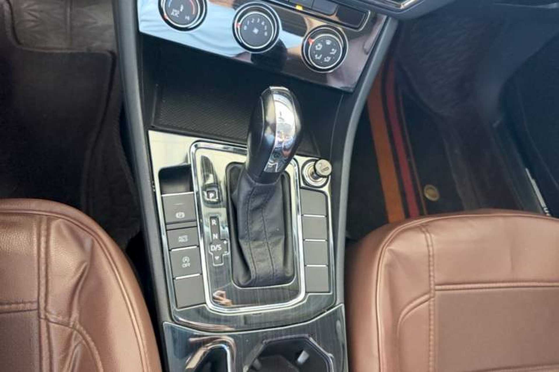 Used Volkswagen Bora 2021 1.5L Automatic Fashionable Smart Connectivity Version Gear Lever