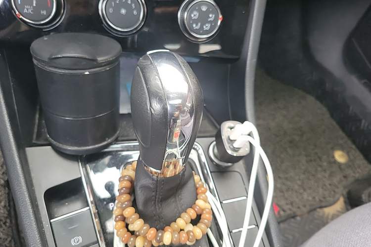 Used Volkswagen Bora 2021 1.5L Automatic 30th Anniversary Edition Gear Lever