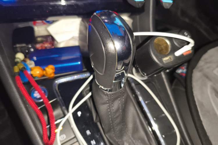 Used Volkswagen Bora 2021 1.5L Automatic Elite Smart Connect Edition Gear Lever