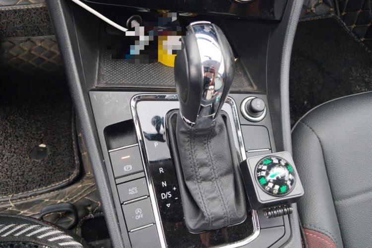 Used Volkswagen Bora 2021 1.5L Automatic Comfort Smart Connect Edition Gear Lever