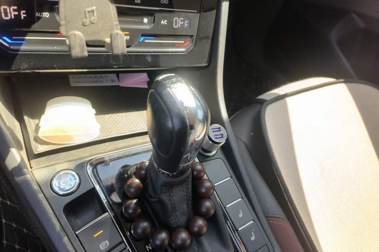 Used Volkswagen Bora 2021 280TSI DSG Elite Smart Connectivity Version Gear Lever