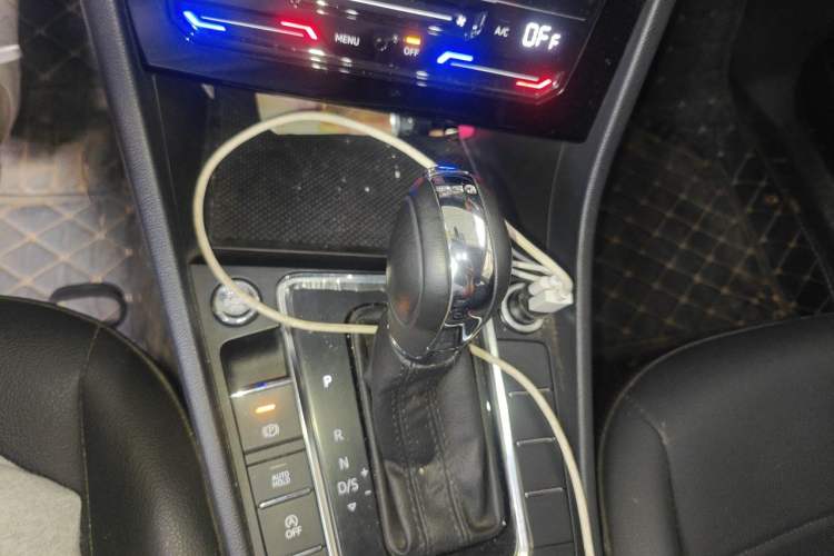 Used Volkswagen Bora 2021 280TSI DSG Elite Smart Connectivity Version Gear Lever