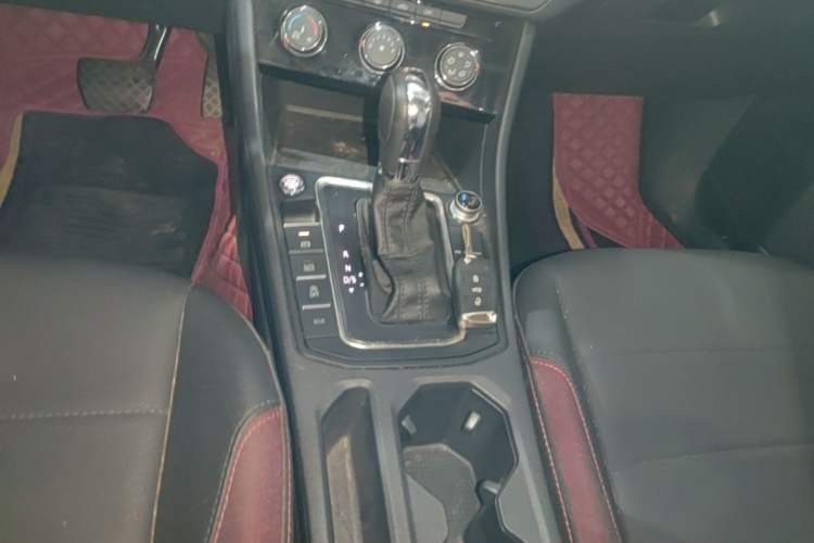 Used Volkswagen Bora 2021 280TSI DSG Elite Smart Connectivity Version Gear Lever