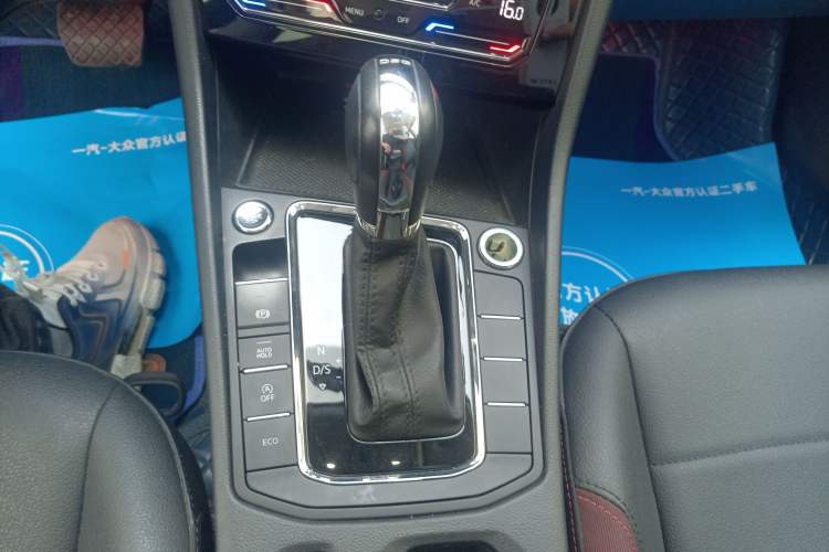 Used Volkswagen Bora 2021 280TSI DSG Elite Smart Connectivity Version Gear Lever