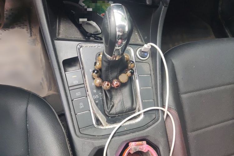 Used Volkswagen Bora 2021 1.5L Automatic Comfort Smart Connect Edition Gear Lever