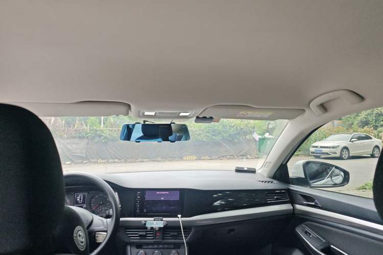 Used Volkswagen Bora 2021 1.5L Automatic Comfort Smart Connect Edition Headliner