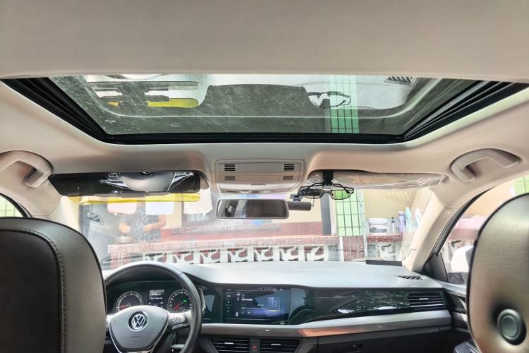 Used Volkswagen Bora 2021 1.5L Automatic Comfort Smart Connect Edition Headliner