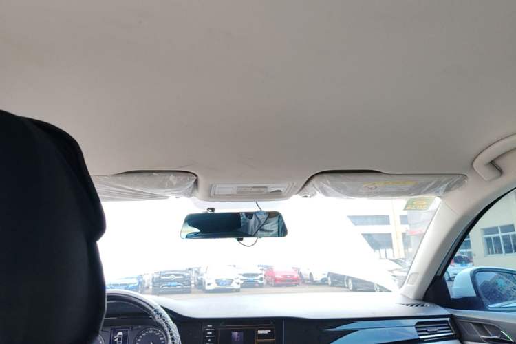 Used Volkswagen Bora 2021 1.5L Automatic Fashionable Smart Connectivity Version Headliner