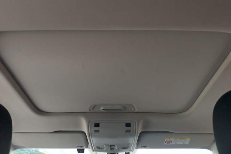 Used Volkswagen Bora 2021 1.5L Automatic Elite Smart Connect Edition Headliner