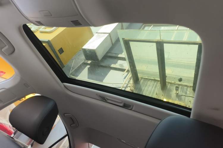 Used Volkswagen Bora 2021 1.5L Automatic Elite Smart Connect Edition Headliner