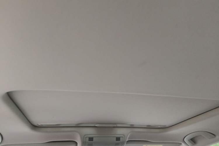 Used Volkswagen Bora 2021 1.5L Automatic Elite Smart Connect Edition Headliner