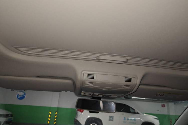 Used Volkswagen Bora 2021 1.5L Automatic Comfort Smart Connect Edition Headliner