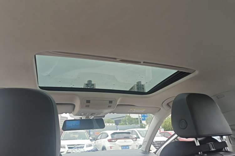 Used Volkswagen Bora 2021 1.5L Automatic Elite Smart Connect Edition Headliner
