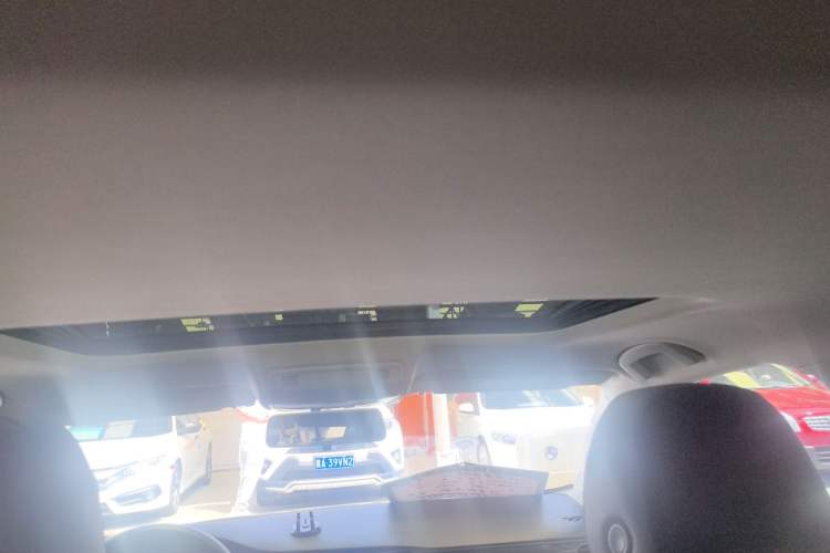Used Volkswagen Bora 2021 1.5L Automatic Fashionable Smart Connectivity Version Headliner