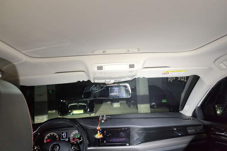 Used Volkswagen Bora 2021 1.5L Automatic Elite Smart Connect Edition Headliner