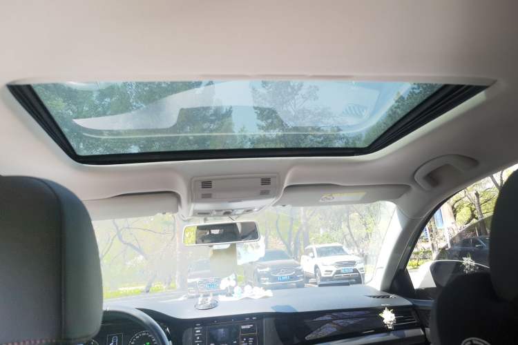 Used Volkswagen Bora 2021 1.5L Automatic Comfort Smart Connect Edition Headliner