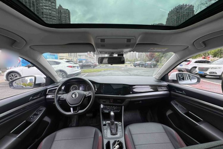 Used Volkswagen Bora 2021 1.5L Automatic Elite Smart Connect Edition Interior 1