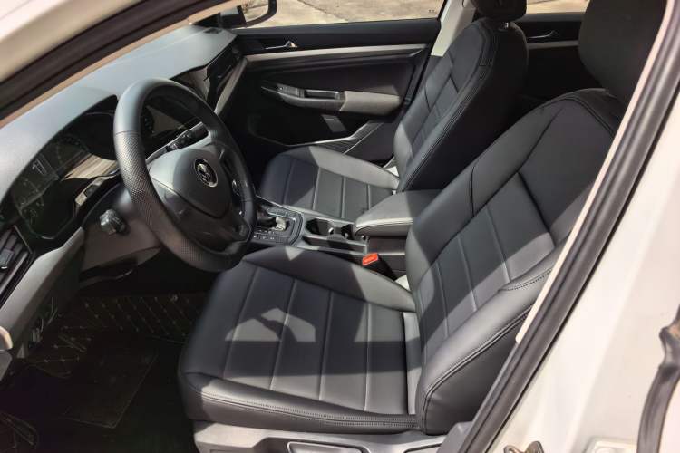 Used Volkswagen Bora 2021 1.5L Automatic Fashionable Smart Connectivity Version Interior 1