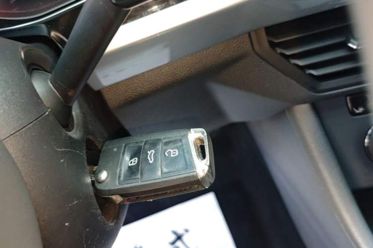 Used Volkswagen Bora 2021 1.5L Automatic Fashionable Smart Connectivity Version Interior 1