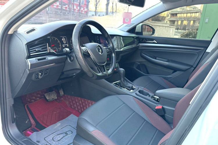 Used Volkswagen Bora 2021 1.5L Automatic Elite Smart Connect Edition Interior 1