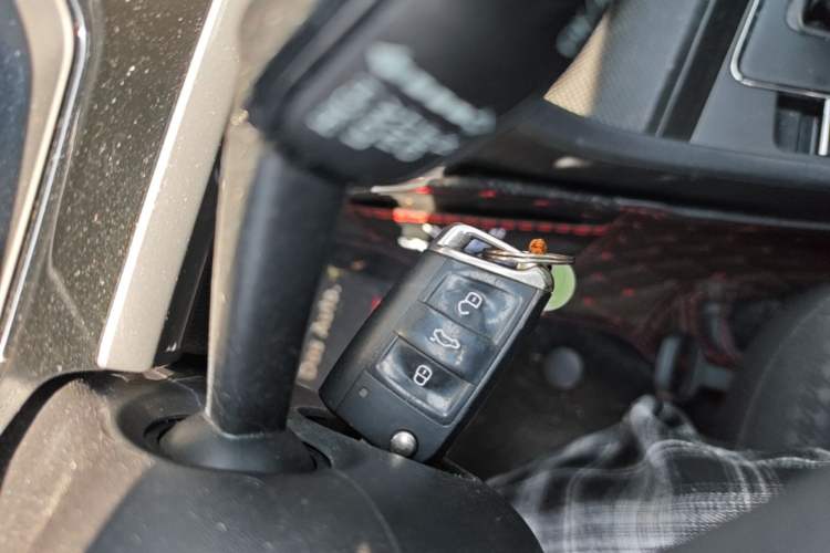 Used Volkswagen Bora 2021 1.5L Automatic Fashionable Smart Connectivity Version Interior 1