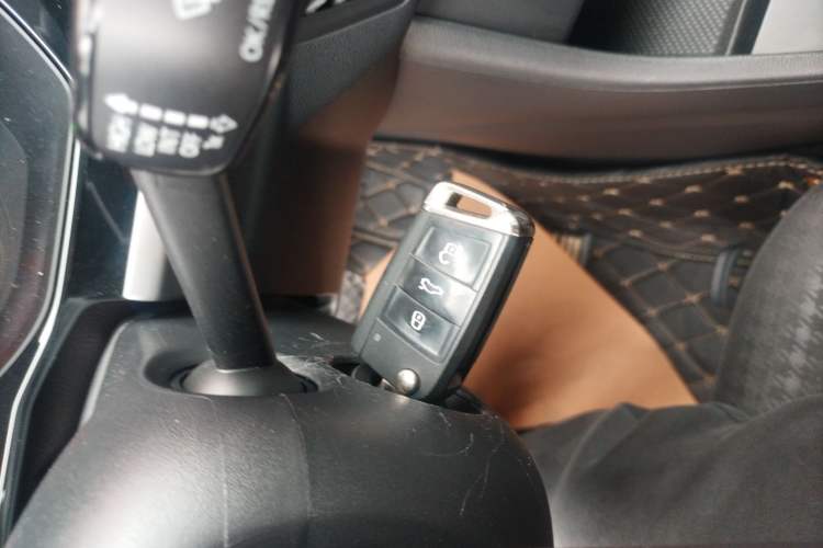 Used Volkswagen Bora 2021 1.5L Automatic Fashionable Smart Connectivity Version Interior 1