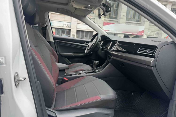 Used Volkswagen Bora 2021 1.5L Automatic Elite Smart Connect Edition Interior 2