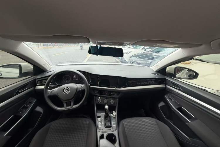 Used Volkswagen Bora 2021 1.5L Automatic Fashionable Smart Connectivity Version Interior 2