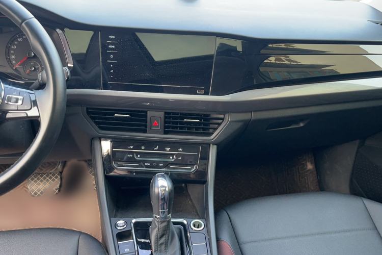 Used Volkswagen Bora 2021 1.5L Automatic Elite Smart Connect Edition Interior 2