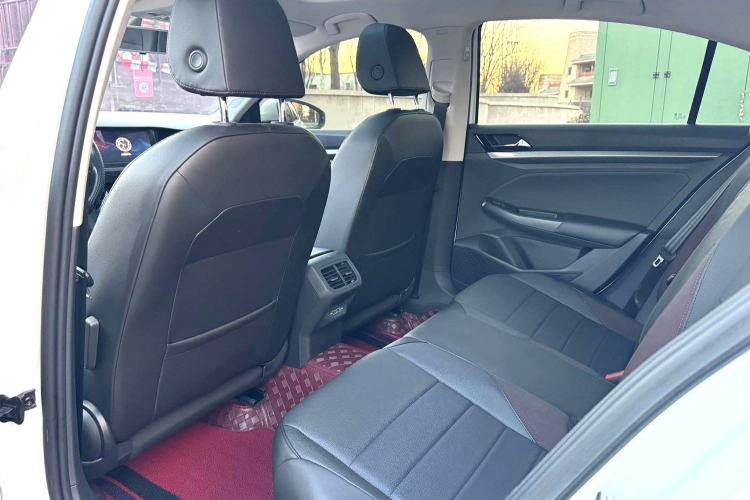 Used Volkswagen Bora 2021 1.5L Automatic Elite Smart Connect Edition Interior 2