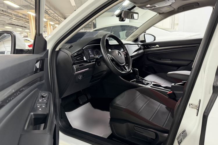 Used Volkswagen Bora 2021 1.5L Automatic Elite Smart Connect Edition Interior 2