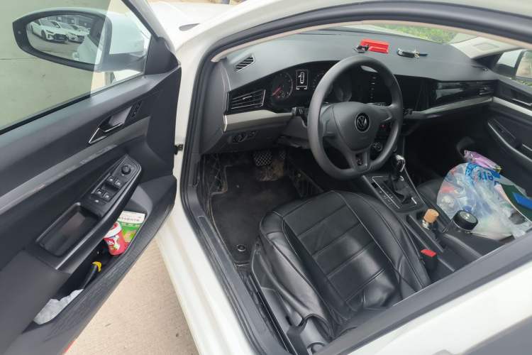 Used Volkswagen Bora 2021 1.5L Automatic Fashionable Smart Connectivity Version Interior 3