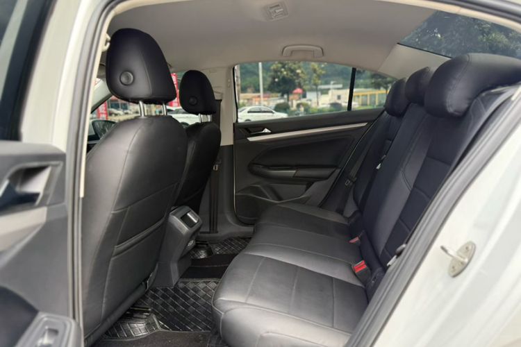 Used Volkswagen Bora 2021 1.5L Automatic Fashionable Smart Connectivity Version Interior 3