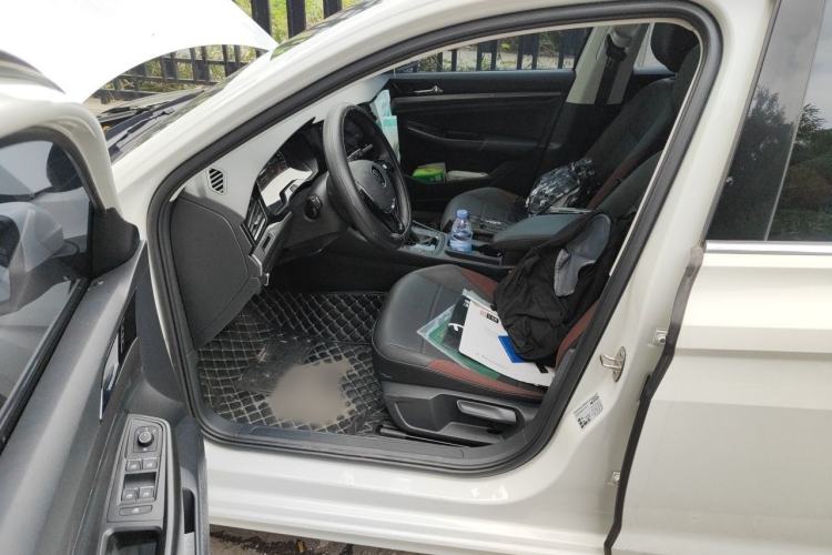 Used Volkswagen Bora 2021 1.5L Automatic Elite Smart Connect Edition Interior 3