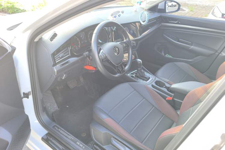 Used Volkswagen Bora 2021 1.5L Automatic Elite Smart Connect Edition Interior 3