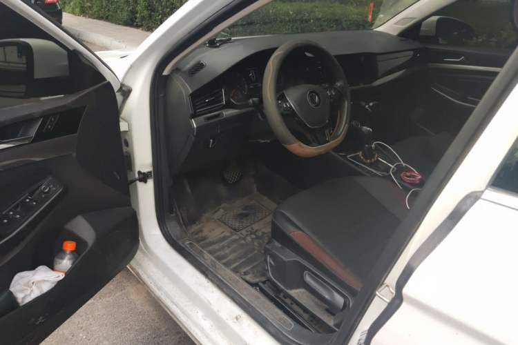Used Volkswagen Bora 2021 1.5L Automatic Comfort Smart Connect Edition Interior 3