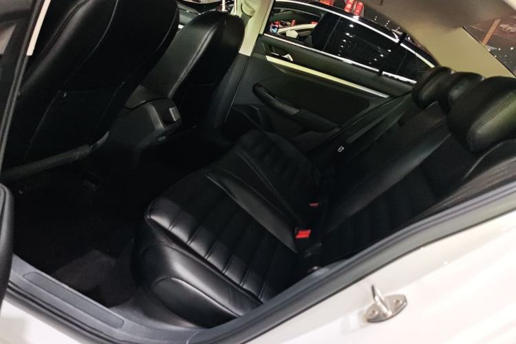 Used Volkswagen Bora 2021 1.5L Automatic Fashionable Smart Connectivity Version Interior 4