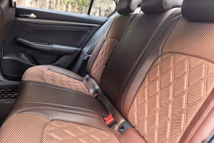 Used Volkswagen Bora 2021 1.5L Automatic Comfort Smart Connect Edition Interior 4