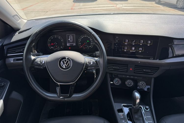 Used Volkswagen Bora 2021 1.5L Automatic Comfort Smart Connect Edition Interior 4