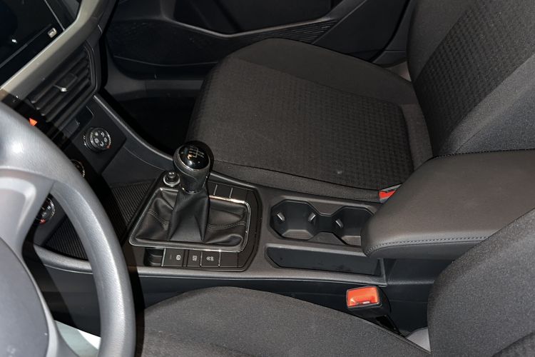 Used Volkswagen Bora 2021 1.5L Manual Fashion Smart Connect Edition Interior 4