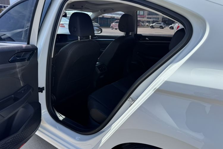 Used Volkswagen Bora 2021 1.5L Automatic Comfort Smart Connect Edition Interior 5