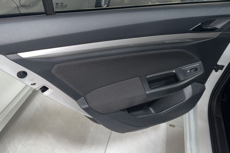 Used Volkswagen Bora 2021 1.5L Manual Fashion Smart Connect Edition Interior 5
