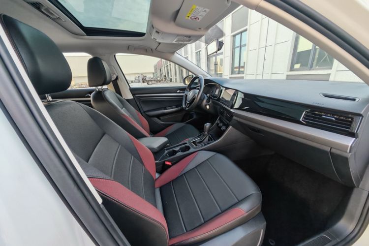 Used Volkswagen Bora 2021 1.5L Automatic Comfort Smart Connect Edition Interior 6