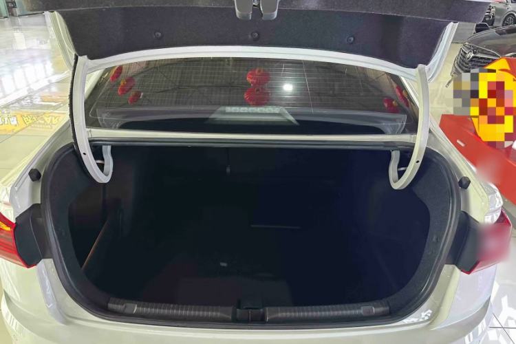 Used Volkswagen Bora 2021 1.5L Automatic Elite Smart Connect Edition Interior 6