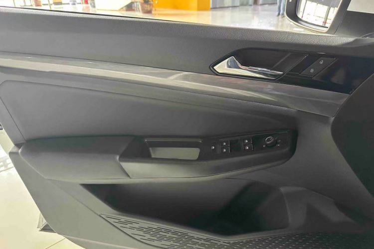 Used Volkswagen Bora 2021 1.5L Automatic Elite Smart Connect Edition Interior 7