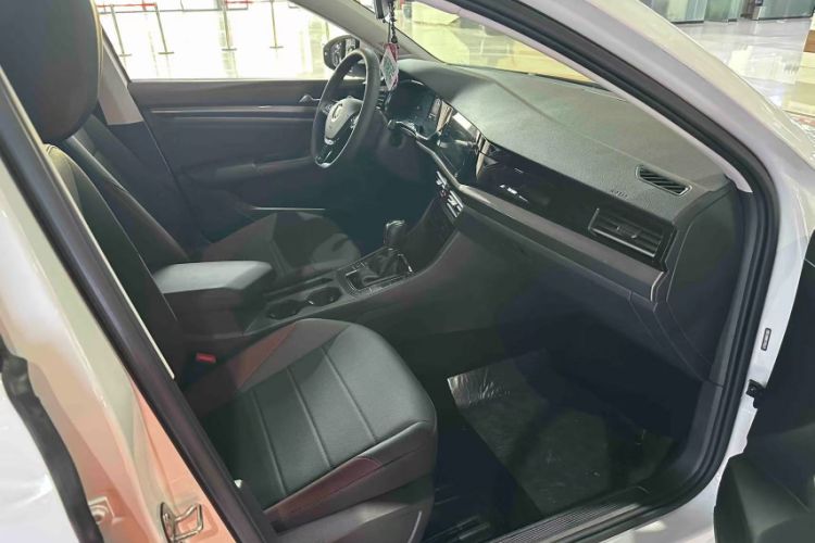 Used Volkswagen Bora 2021 1.5L Automatic Elite Smart Connect Edition Interior 8
