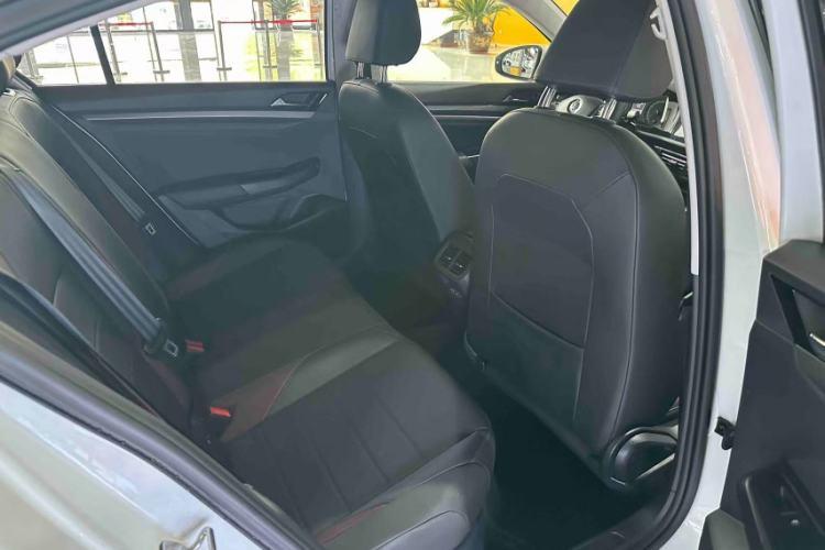 Used Volkswagen Bora 2021 1.5L Automatic Elite Smart Connect Edition Interior 9